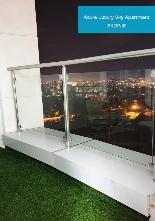 Azure Luxury Sky Apartment سكوبجي المظهر الخارجي الصورة